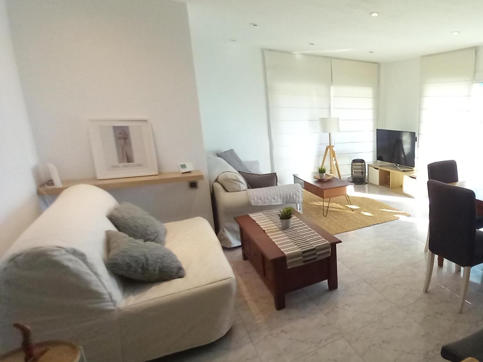 Bright Apartment Near The Beach And Barcelona By Train El El Masnou Exterior photo